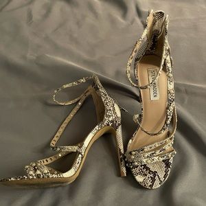 STEVE MADDEN Snakeskin stilettos Size 7